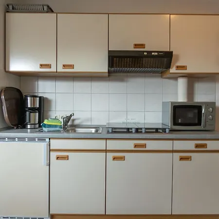 Huus Kloeoenbueddel Апартаменты *