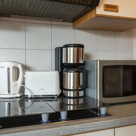 Huus Kloeoenbueddel Бюзум