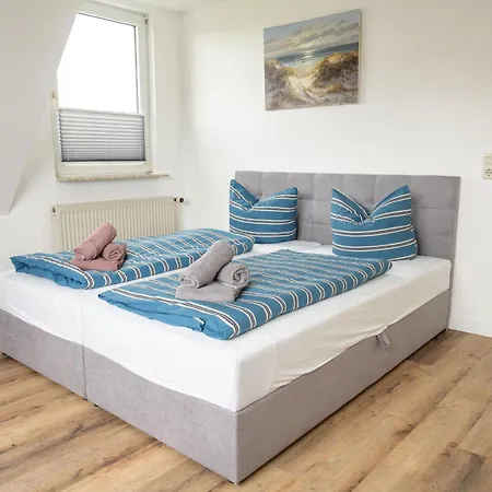 Huus Kloeoenbueddel Бюзум