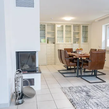 Huus Kloeoenbueddel Apartment